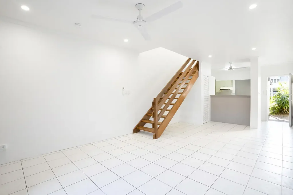 Earlville 2Phòng ngủ THE PERFECT STARTER OR INVESTMENT - WHEN LOCATION MATTERS