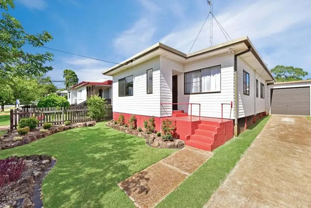 17 Ethel Street, Newtown, QLD 4350