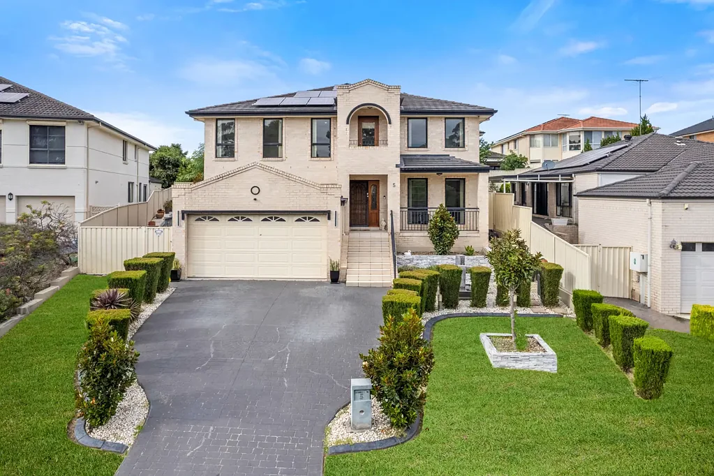5 St Stephen Road, Blair Athol, NSW 2560