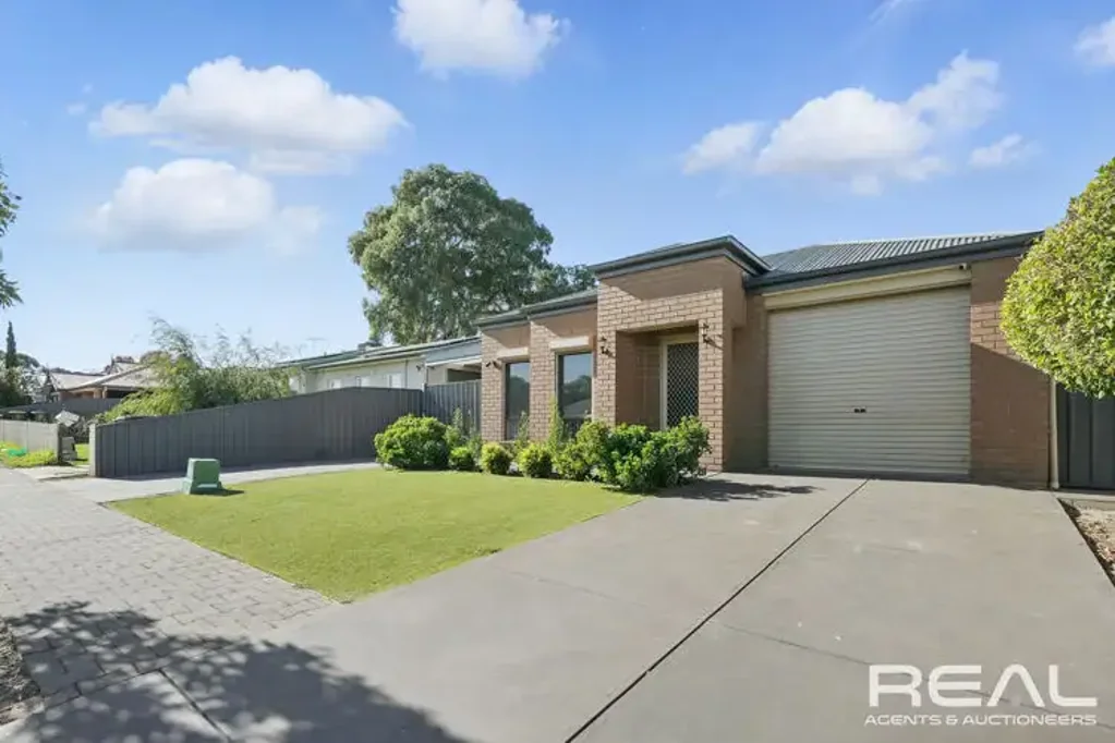 Elizabeth Park 3ਬੈੱਡਰੂਮ Welcome to this Beautifully Loved Family Home - Low Maintenance