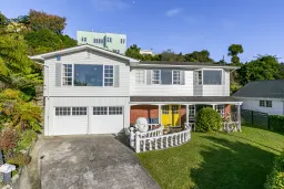 8 Lethenty Way, Karori