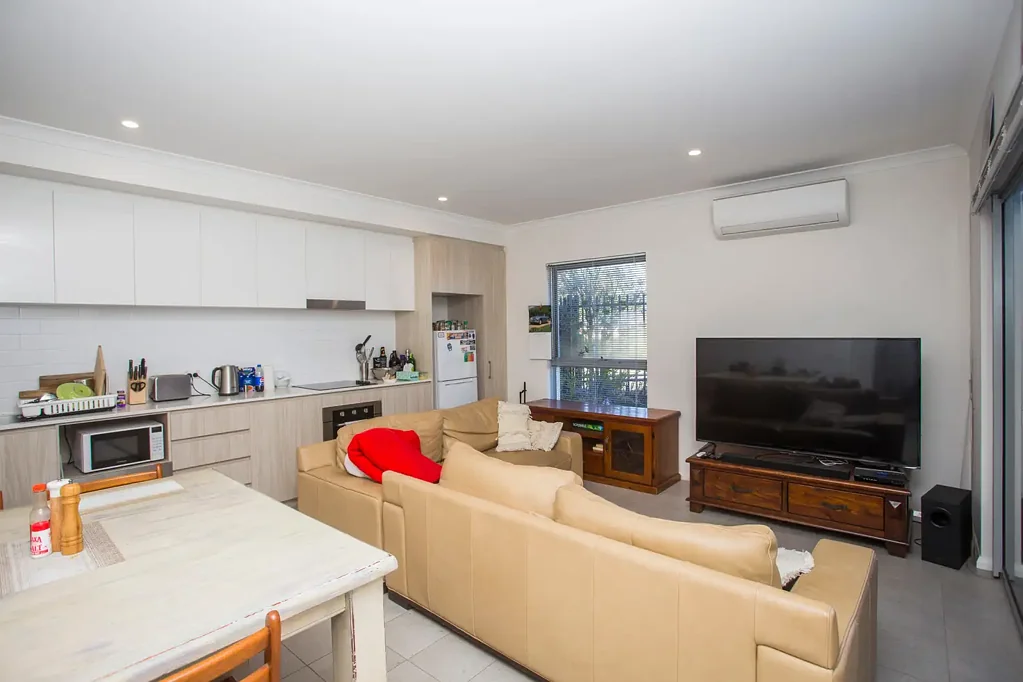 4/114 Great Northern Hwy, Midland, WA 6056