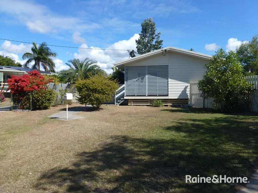 13 LUSCOMBE COURT, New Auckland, QLD 4680