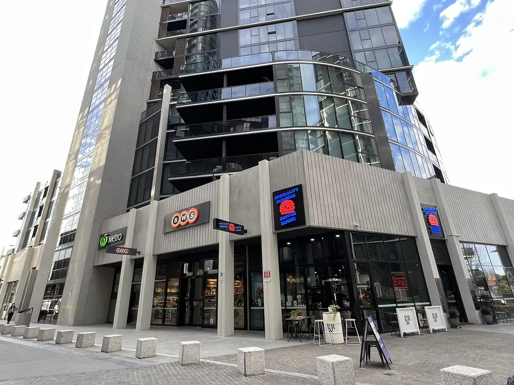 Level 15 One Bedroom Apartment at the Heart of Belconnen in Nightfall