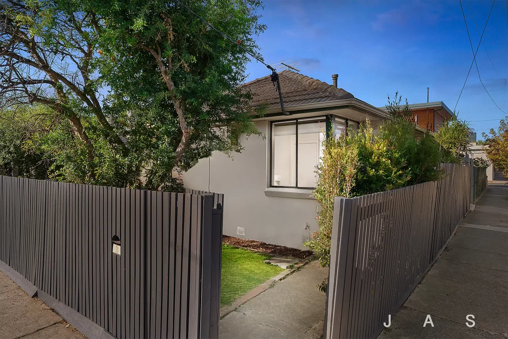 2 Chatham Street, Footscray, VIC 3011