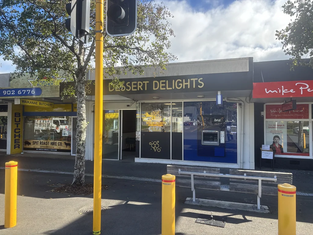 Waikanae Beach  Main Road Profile | Rear Access & Parking | Affordable Large Format Space