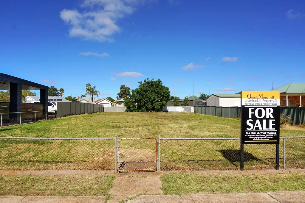 West Wyalong 12 Shire Street, West Wyalong NSW 2671