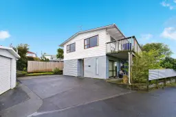 1a Cron Avenue, Te Atatu South