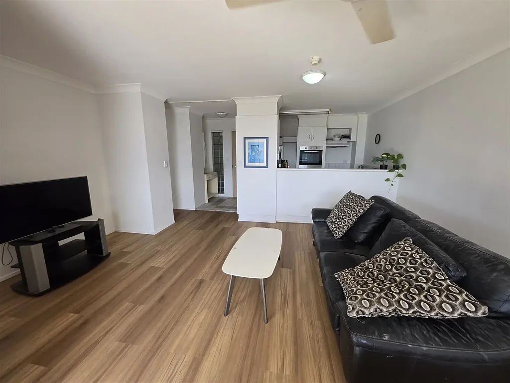 Renovated fully furnished  2  bedroom  apartment,
