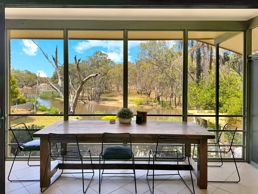 204 River Street, Deniliquin, NSW 2710