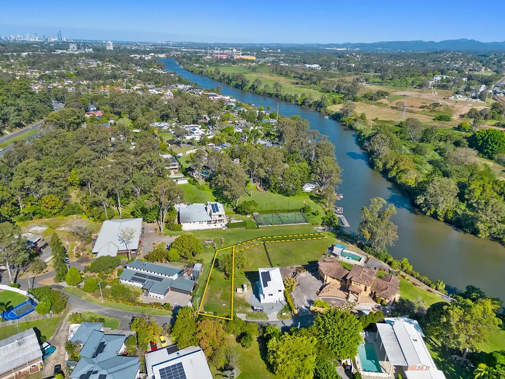 12 Burnside Court, Ashmore, QLD 4214
