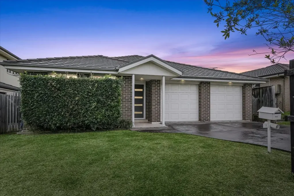 7 Gardiner Crescent, Elderslie, NSW 2570