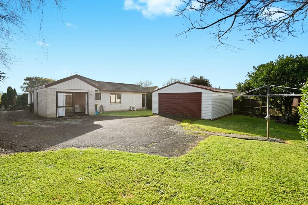 17 Pohutukawa Drive, Pukete, Hamilton, Waikato