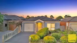 52 Finchley Park Crescent, Tarneit