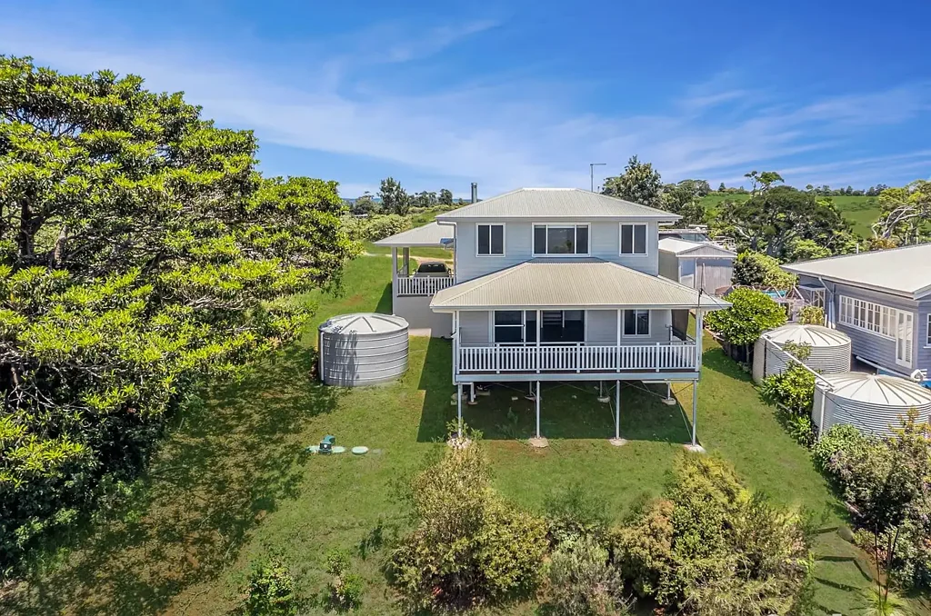 Lower Beechmont 3ਬੈੱਡਰੂਮ Modern Mountain Living with Stunning Skyline Views