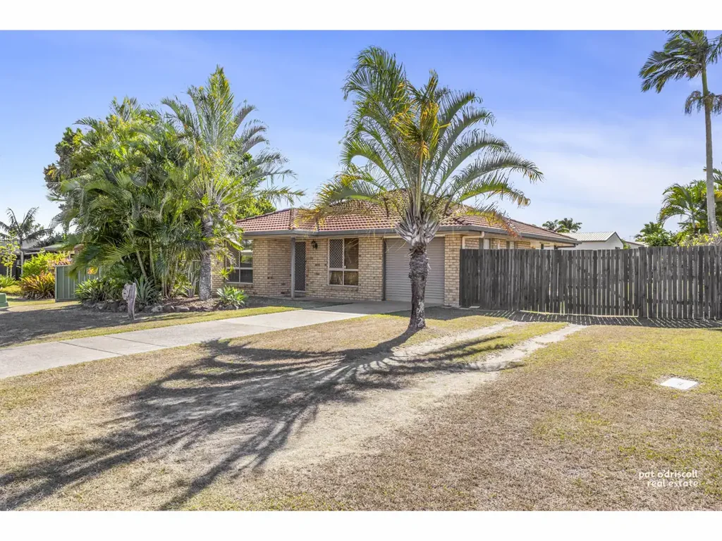 Gracemere 3房  Space, Style & Shed — This One Has It All