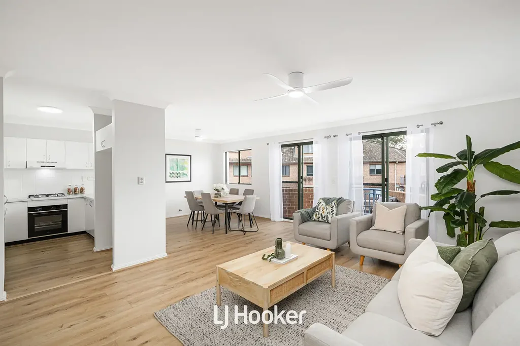 Toongabbie 2Zimmer Bright & Spacious Living in the Heart of Toongabbie