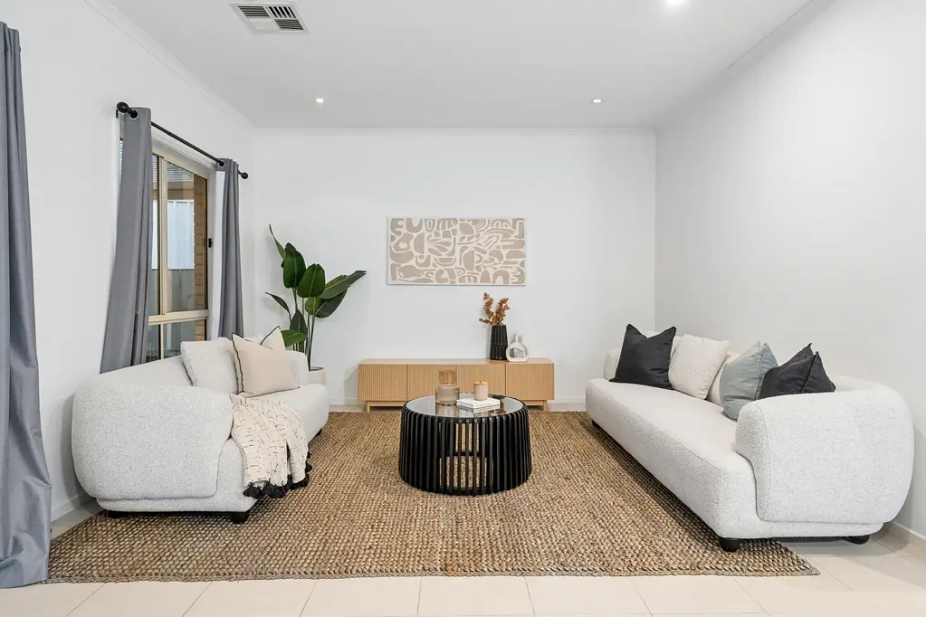 Freshly painted, Spacious and Low-maintenance home