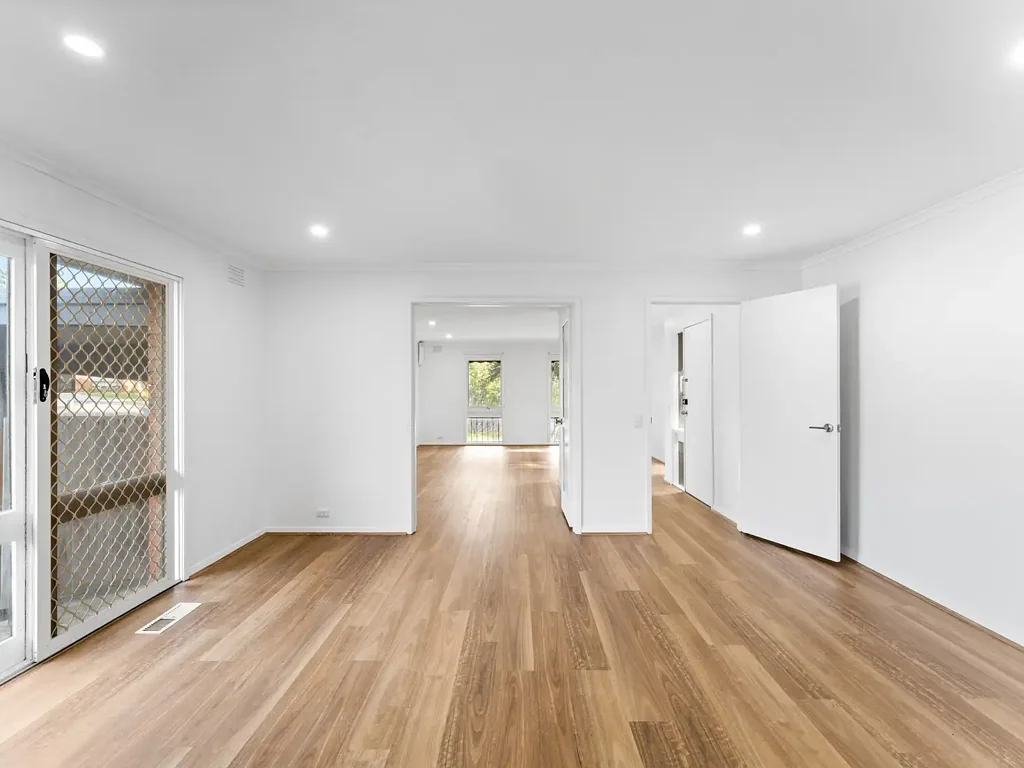 Frankston 3房 Whistlestop Estate 中心地带的宁静公园旁生活 Peaceful Parkside Living in the Heart of Whistlestop Estate