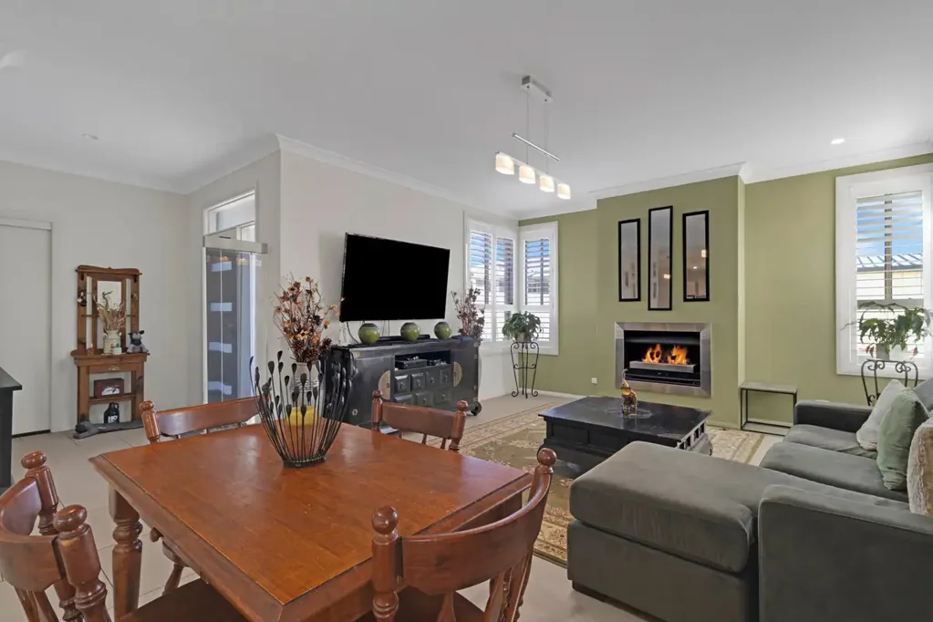 2/7 Lindeman Grove, Cessnock, NSW 2325