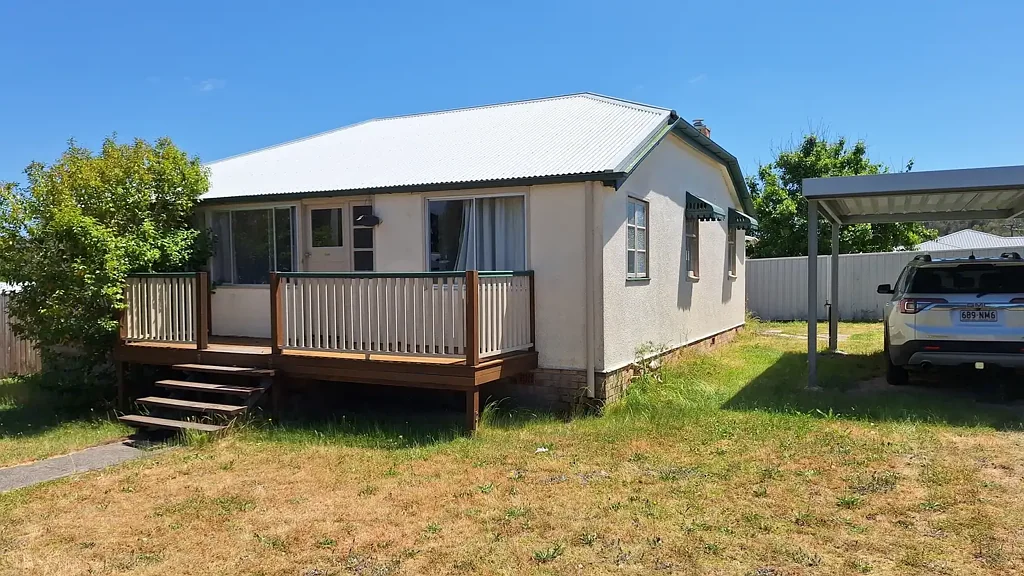 Stanthorpe 4房  Renovated 4 Bed Home - Great Start or Investment