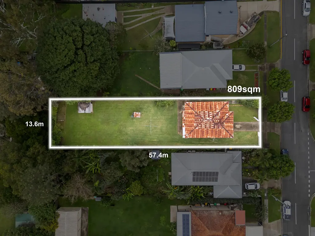 Mitchelton 3कमरा Prime 809m2 Opportunity in One of Mitchelton's Most Desired Streets