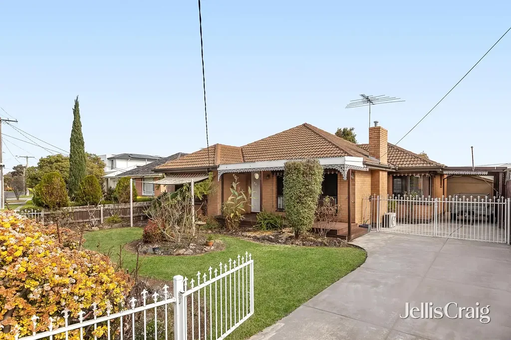 Altona 3 Bedroom The Position, The Proportions, The Possibilities