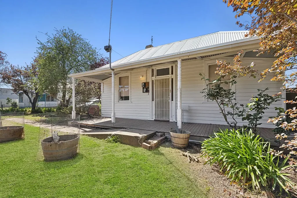 11 Warranooke Street, Willaura, VIC 3379