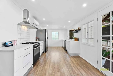 231 Cypress Street, Urangan, QLD 4655, 2 Bedrooms, 2 Bathrooms, House