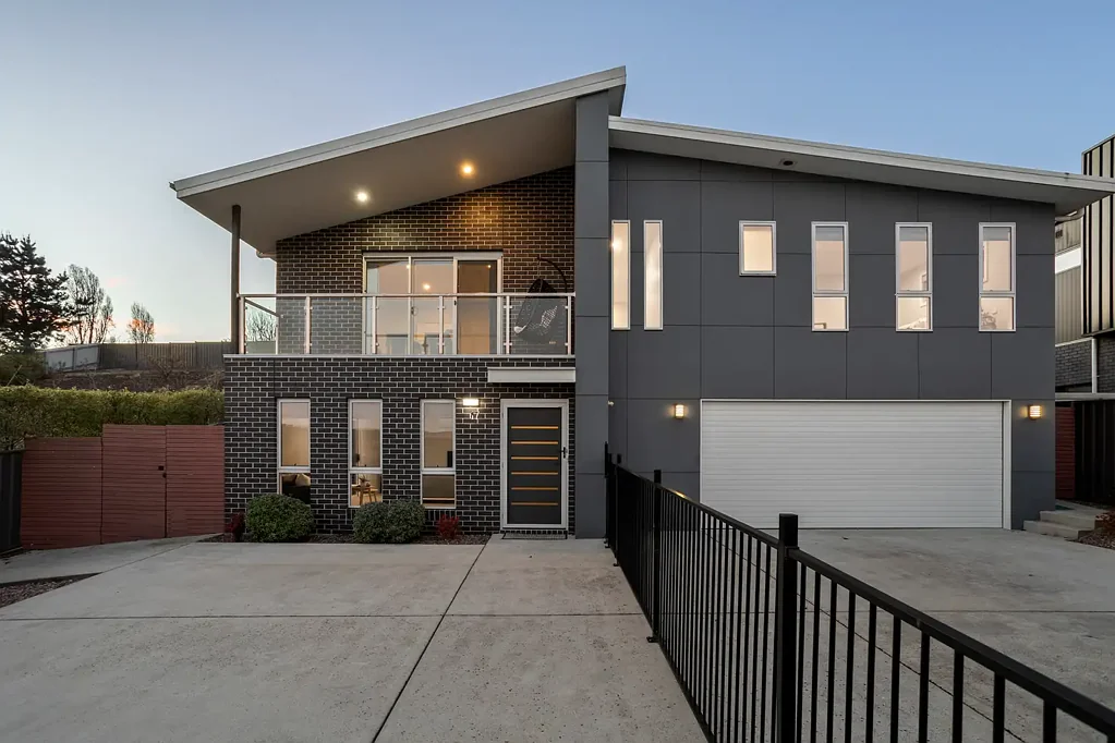 Prospect 4 Bedroom A Family Home That's At The Top Of Your List!
