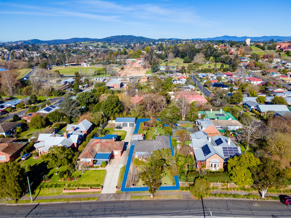 MEDIUM DENSITY RESIDENTIAL