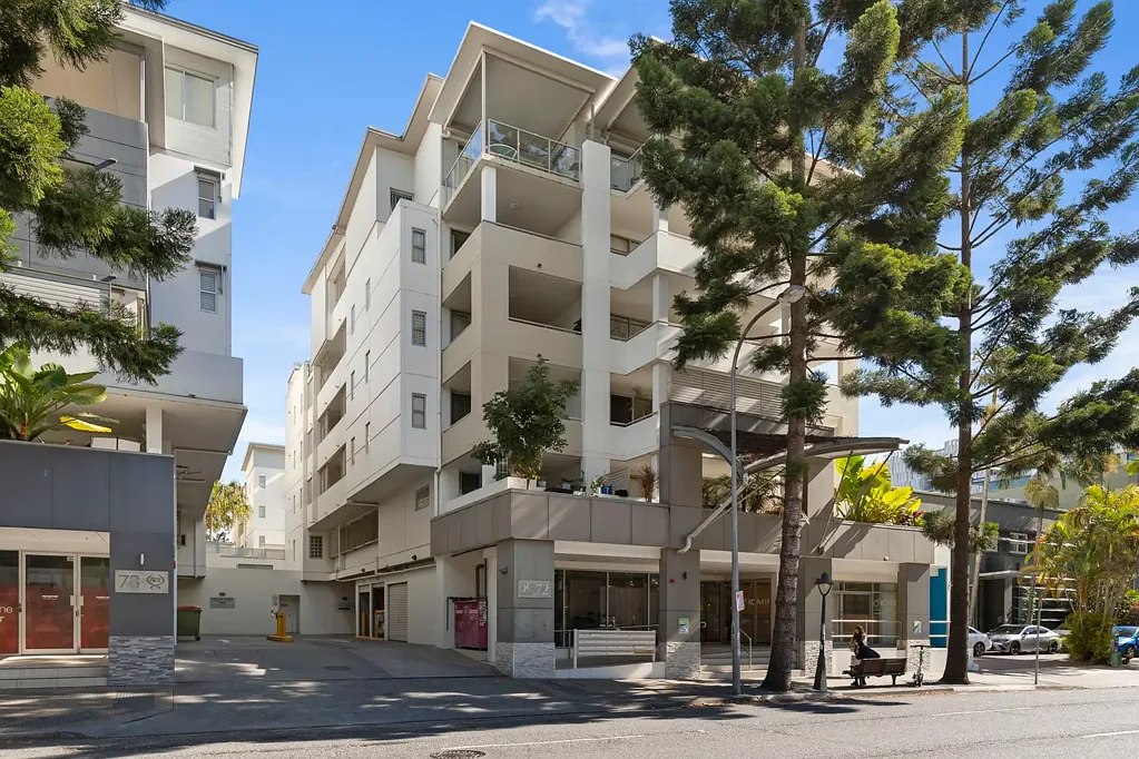 Stylish Inner-City Living - 1 Bedroom Apartment in Prime Location