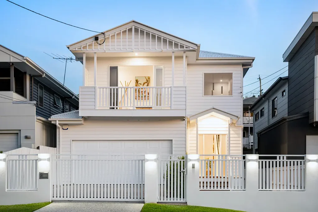 31 Greens Road, Coorparoo, QLD 4151
