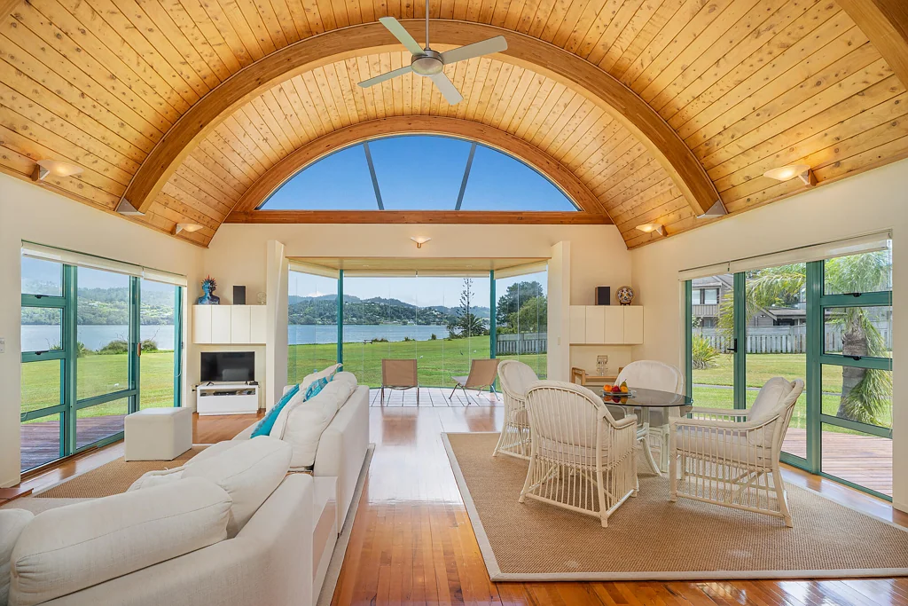 Pauanui 2房  Stunning Location!
