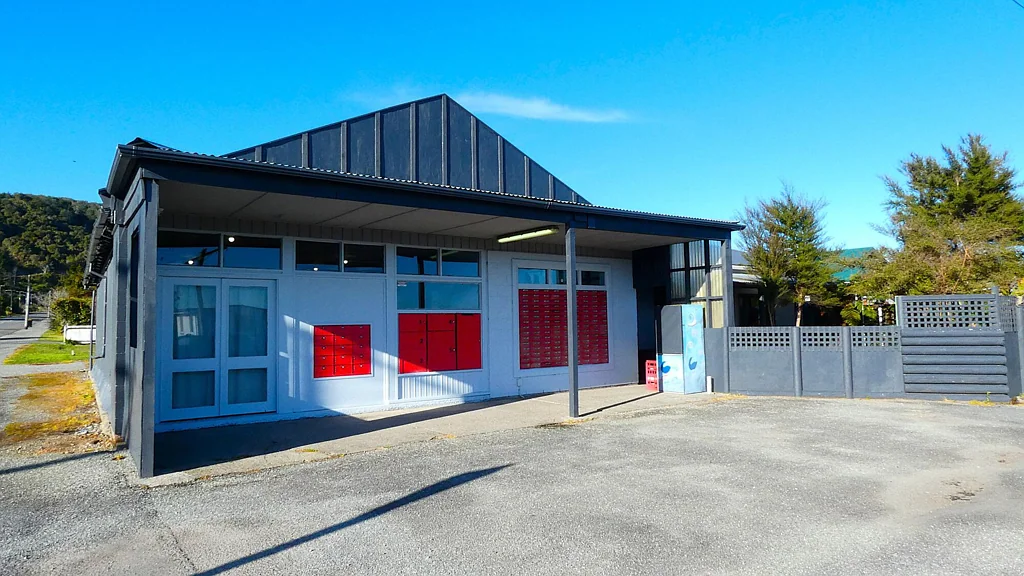 Waimangaroa 1 Bedroom Home and business potential