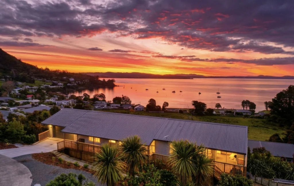 Whangarei Heads 3બેડરૂમ COASTAL LUXURY MEETS MODERN LIVING