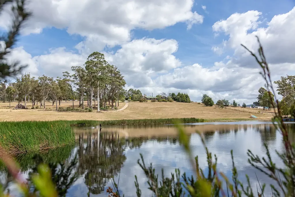 Glengarry  Idyllic Country Escape - Beauty & Tranquility in Glengarry