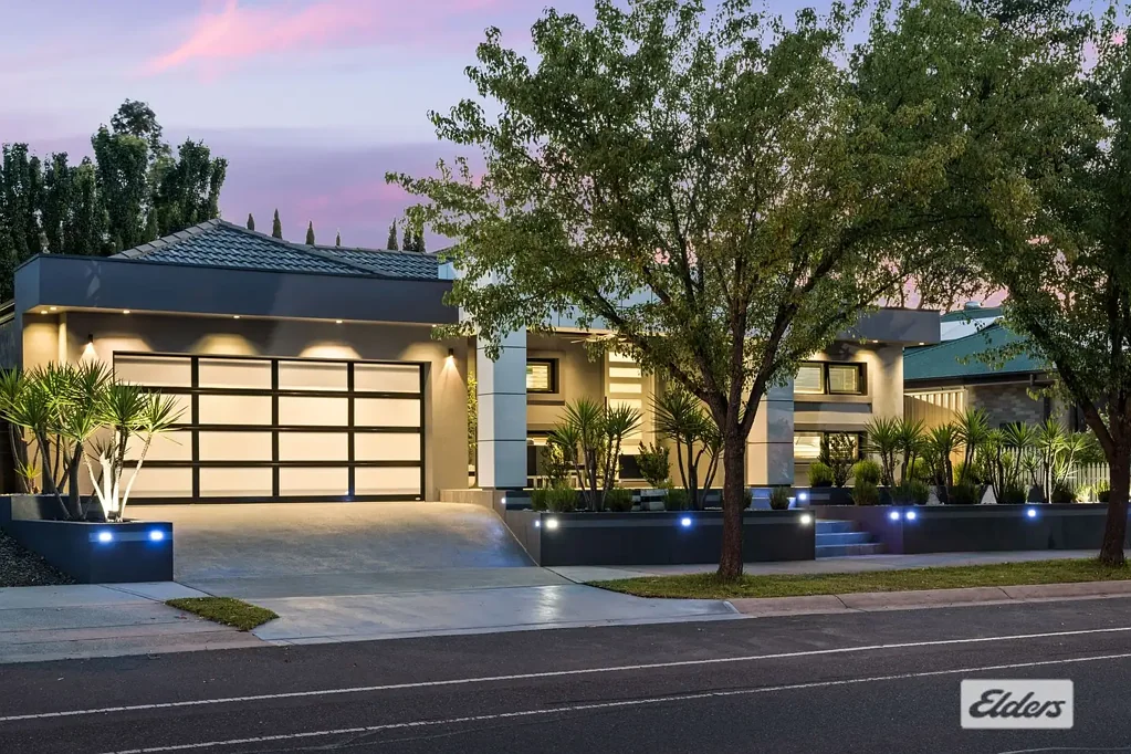 Wodonga 4બેડરૂમ Custom Designed Masterpiece!