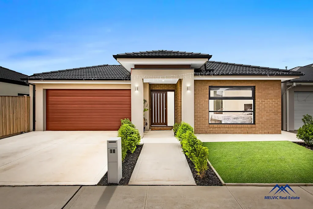 18 Goodwill Road, Clyde North, VIC 3978