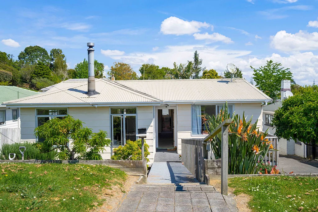2/10 Neal Avenue, Glenfield, North Shore City, Auckland