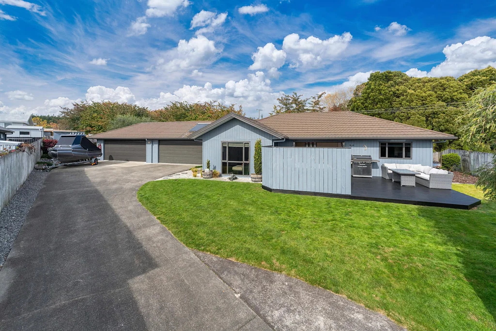 Richmond Heights 3房  Quadruple Garaging, Richmond Heights