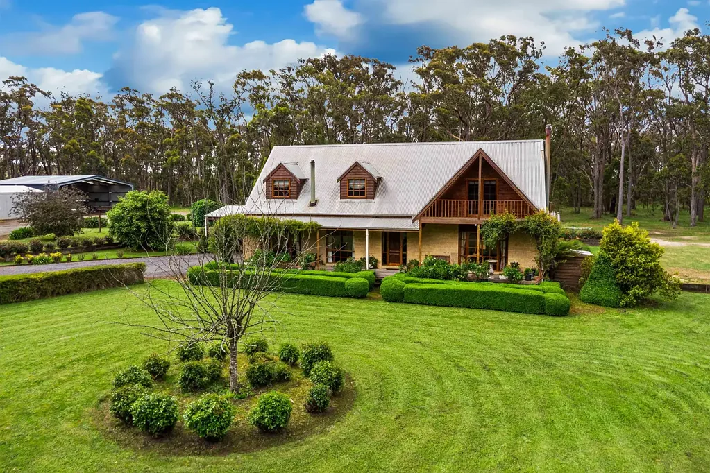 Ross Creek 5બેડરૂમ Rural Retreat with Pool, Shedding and Breathtaking Surrounds