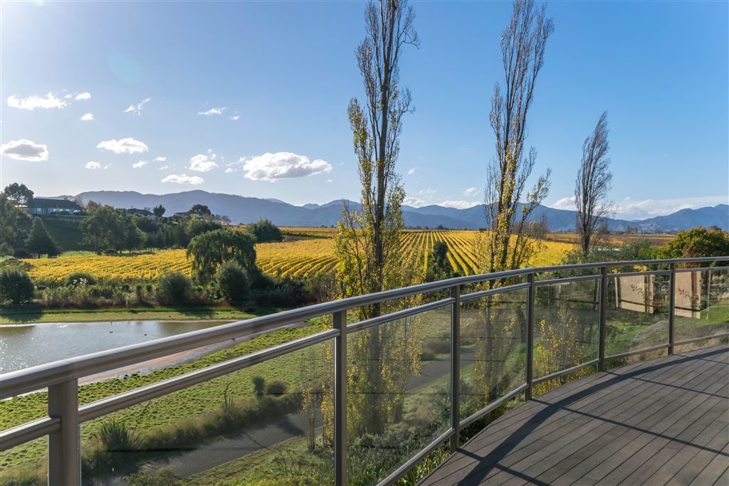 16 Lake View Place, Fairhall, Marlborough, 5 Kuwarto, 3 Banyo