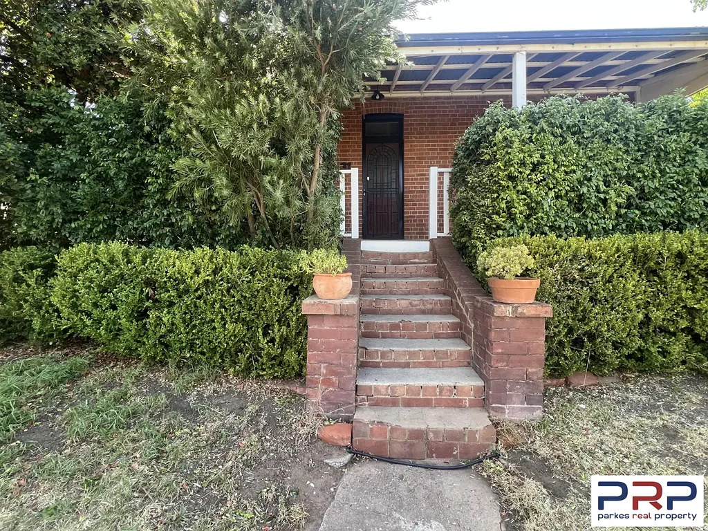31 Hill Street, Parkes, NSW 2870