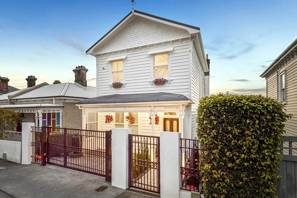 Ponsonby 4房  BUY THE VIEWS, KEEP THE SAVINGS
