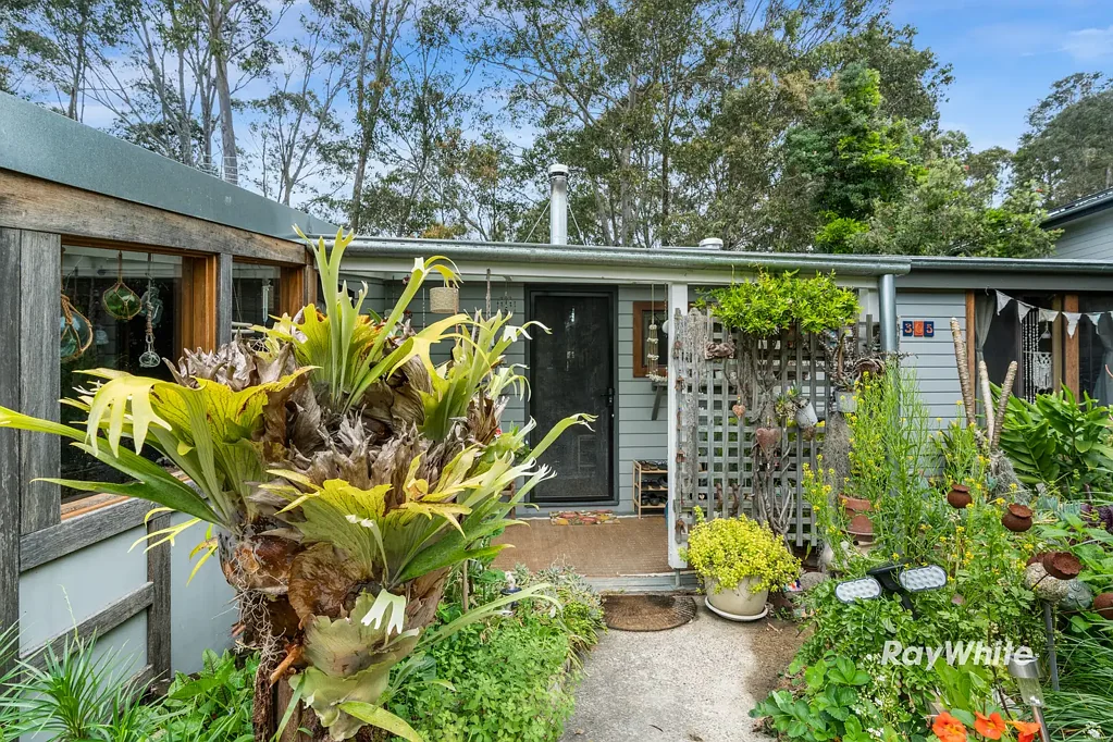 305 South Head Road, Moruya Heads, NSW 2537