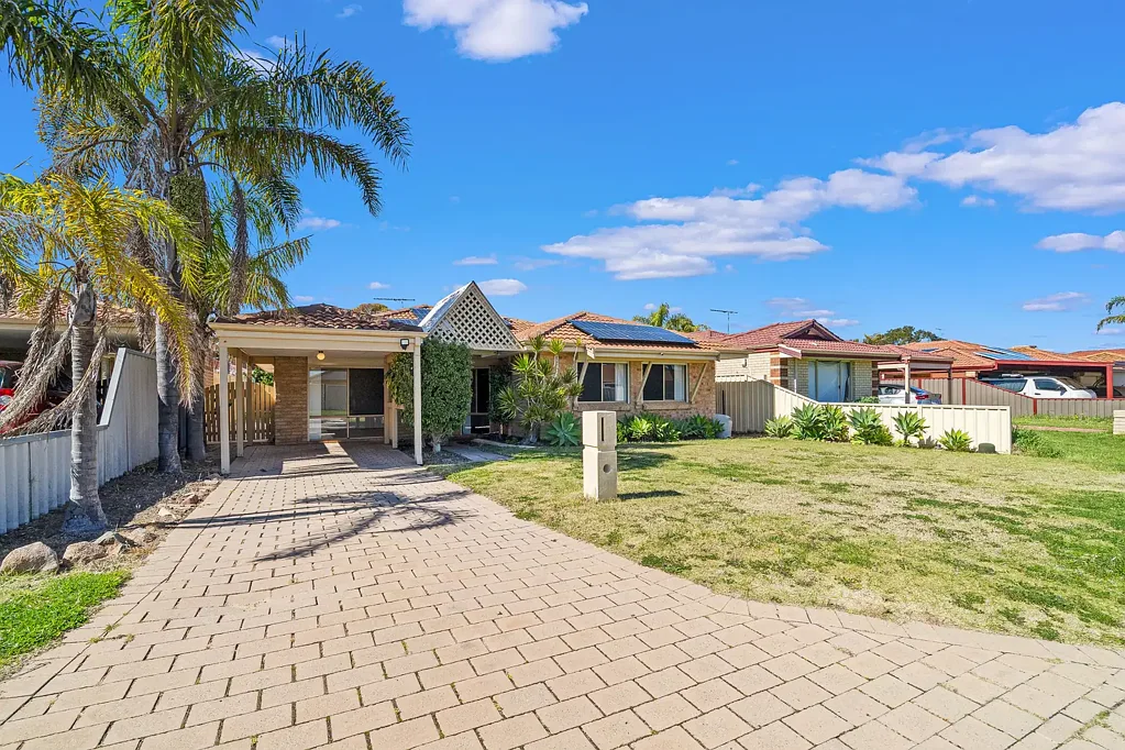 16 Bernier Close, Waikiki, WA 6169