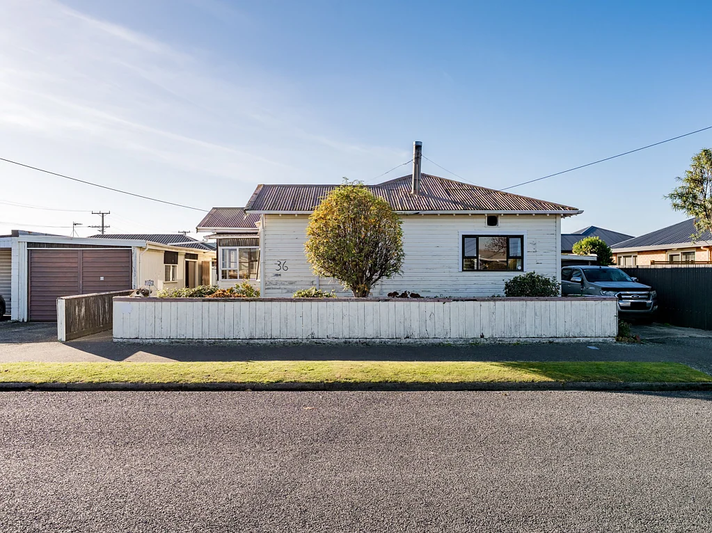 Mosgiel 2 Bedroom Renovate or detonate