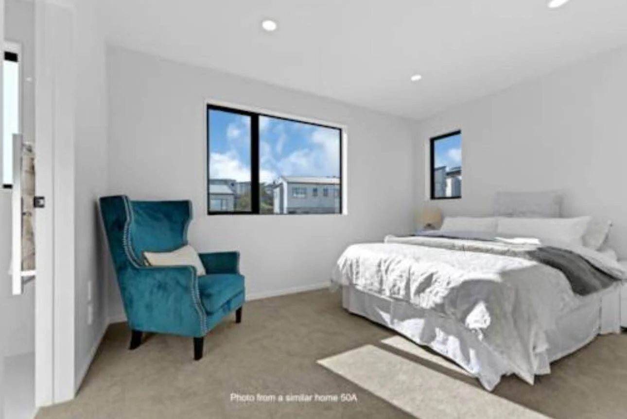 44A & 44B Crestview Rise, Papakura, Auckland, 3 Bedrooms, 2 Bathrooms, House
