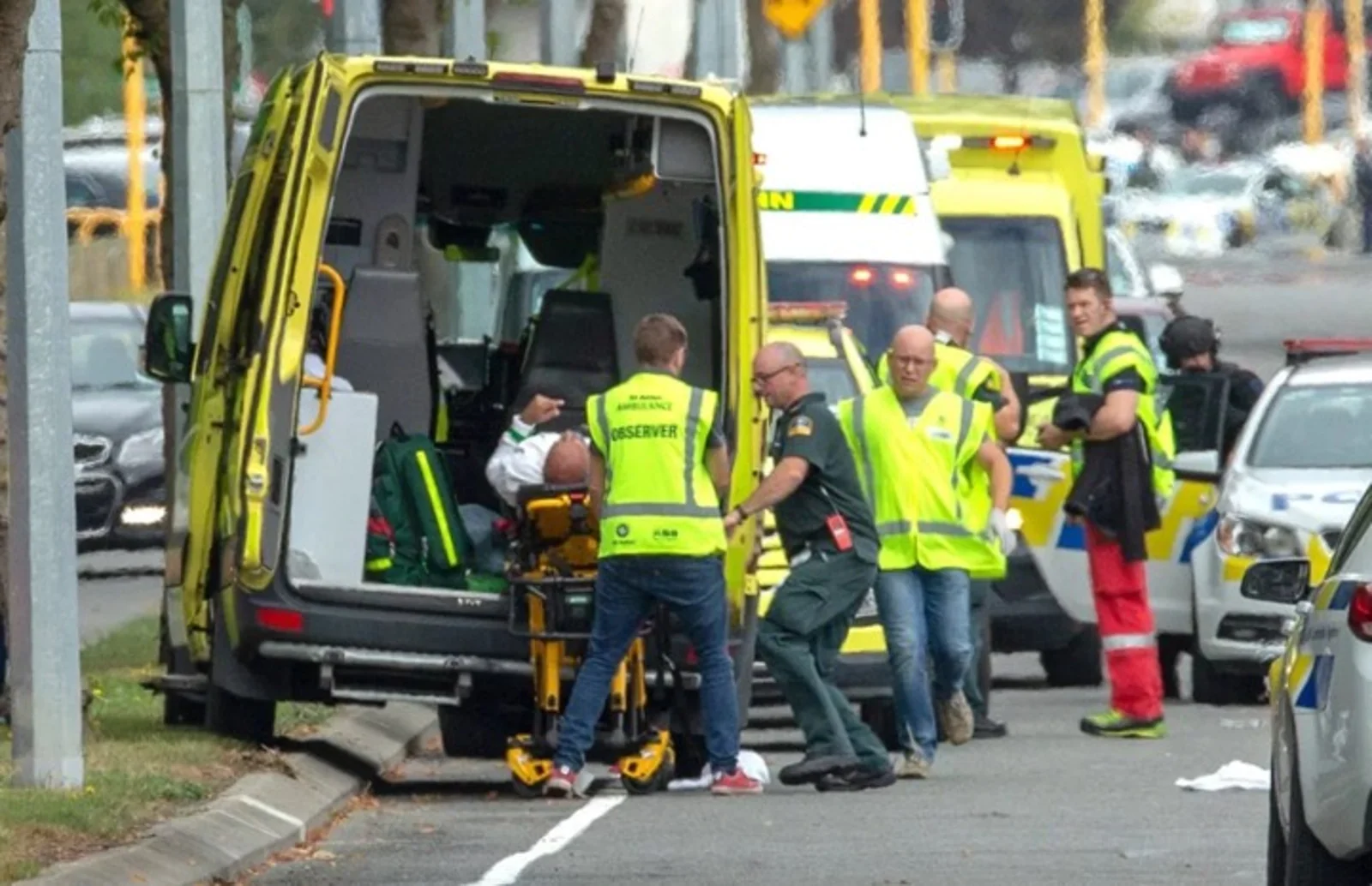 基督城恐怖袭击49人死亡,主犯澳洲人,极端种族主义者!恐怖之下,这一幕让人动容了
